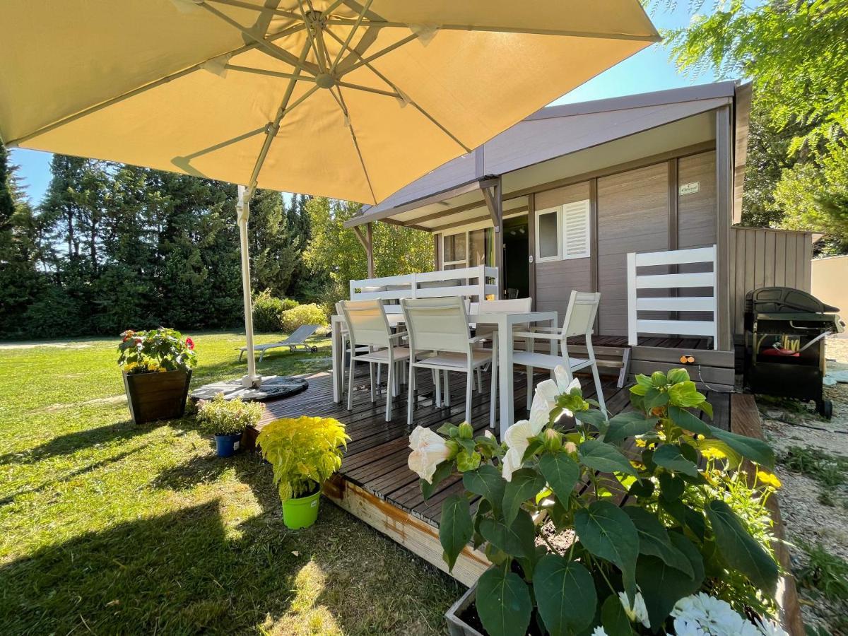 Avignon, Joli Chalet En Campagne Tres Proche De La Ville Eksteriør bilde