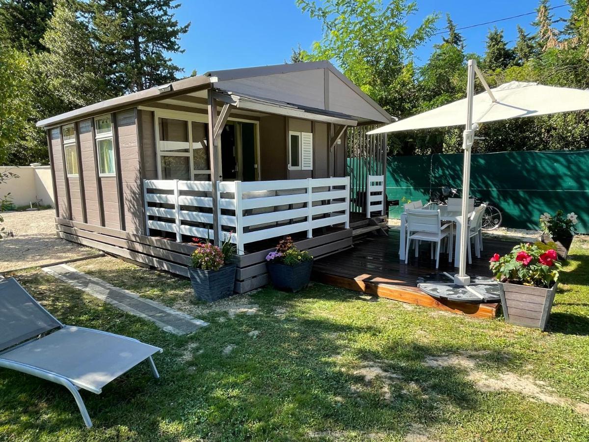 Avignon, Joli Chalet En Campagne Tres Proche De La Ville Eksteriør bilde
